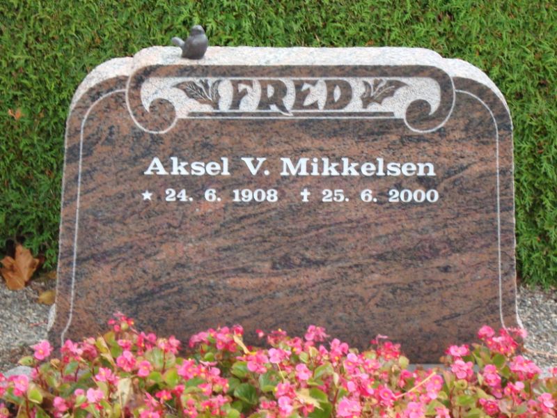 Aksel V. Mikkelsen.JPG